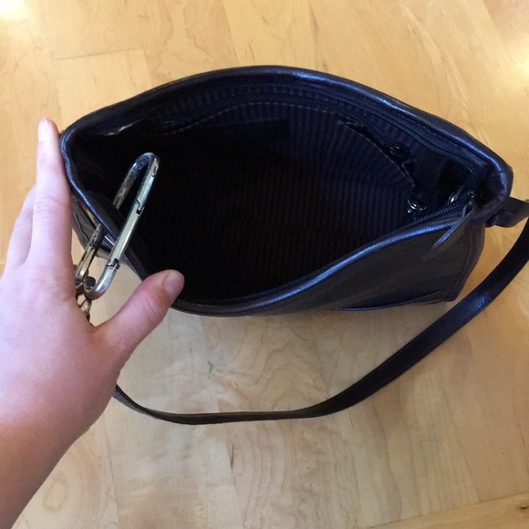 BRIGHTON | Vintage Leather Shoulder Bag Heart Cutout - Picture 14 of 16